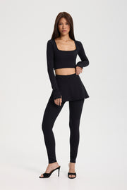 Raven leggings and Noxelle blouse