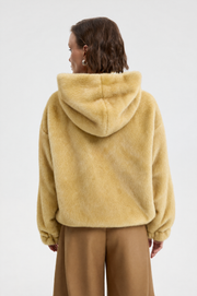 Siena faux fur honey gold. Siena – sztuczne futro w kolorze miodowe złoto.