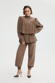 Veda balloon trousers.Veda – spodnie o kroju balonowym.