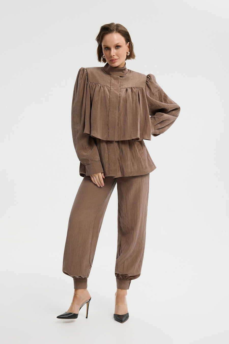 Vesper draped jacket. Vesper kurtka z drapowanym fasonem.