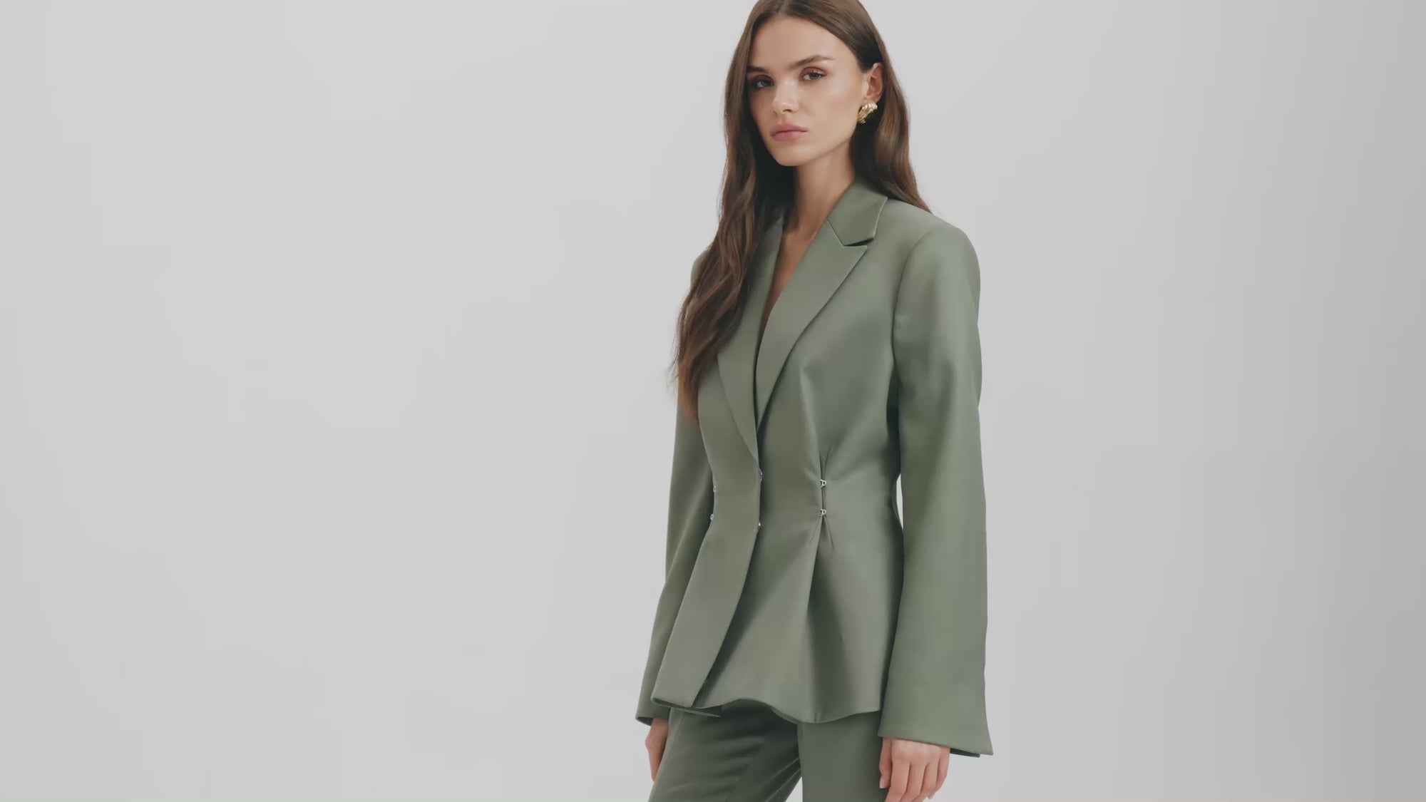 L’anova fashion brand
Lanova is a premium brand created for women