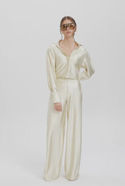 look book Lauren trousers and Lauren shirt - L’anova 